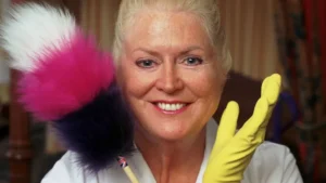 Kim Woodburn death