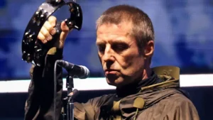 Oasis Tops UK Charts After Reunion